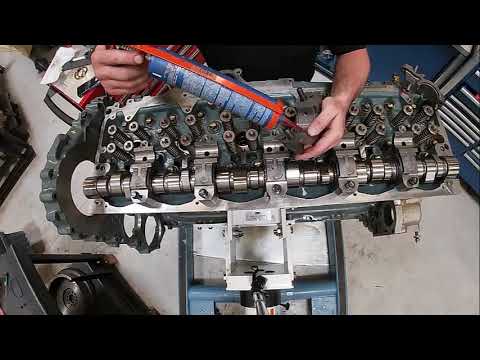 Видео: Установка распределительного вала и шестерни серии 60