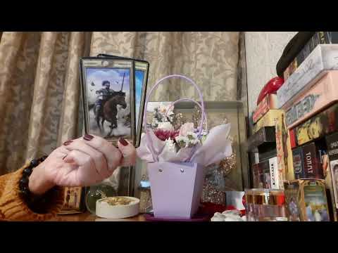 Видео: ЧТО РАССКАЖУТ О НЕМ КАРТЫ ? О ДА ... РАССКАЗАЛИ ...