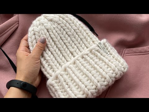 Видео: Шапка крупной вязки из толстой пряжи #wool_hat_smetana