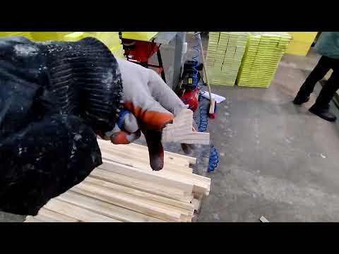 Видео: Новий образец деревянной обвязки на улья Эппс