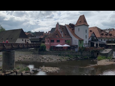Видео: Как я впервые переночевал в Чешском Крумлове и что из этого вышло