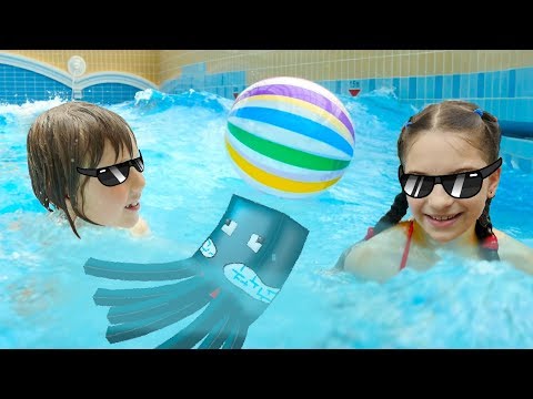 Видео: Веселые игры в Аквапарке Карибия. Видеообзор от Адриана и Светы.