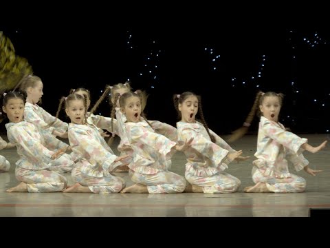 Видео: "Бабайка". Эстрадный танец.