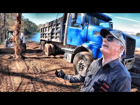 Видео: ВОДИЛА ПЕНСИОНЕР ЗАСТРЯЛ, помогаю деду.