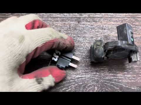 Видео: Ремонт генератора на Лада Веста без снятия.