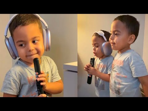 Видео: Очаровательные близнецы Юлии Ефременковой устроили дома концерт для мамы