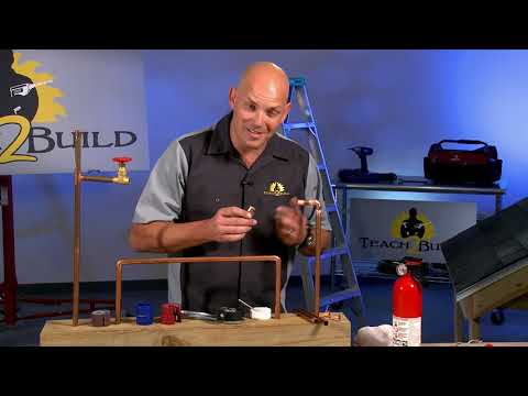 Видео: Как паять и ремонтировать медную сантехнику