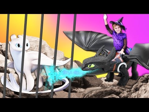 Видео: Ведьмочка Юлли и Маша из мультика Сказочный патруль вызывают Беззубика и Дневную Фурию @GullGirl