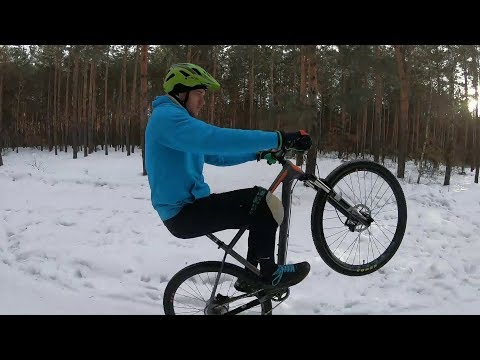 Видео: Детальный обзор Cyclone Pro 2 2019 / Езда на заднем колесе!