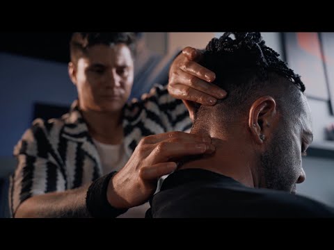 Видео: Сумасшедший эффект присутствия на массаже