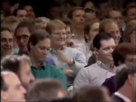 Видео: Стивен Кови о приоритетах. Камни и песок