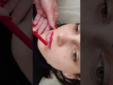Видео: Эскиз губ