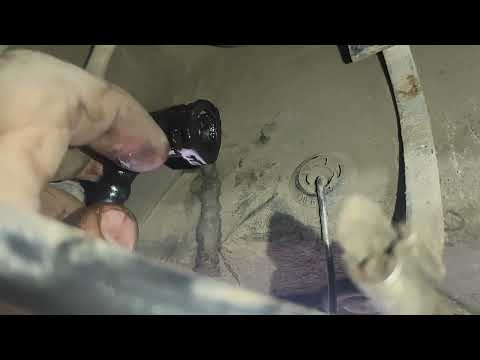 Видео: замена топливного фильтра гольф, бора, ауди