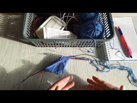 Видео: Буду вязать носки 🧦 на миллион 💸 носки из остатков 🧶