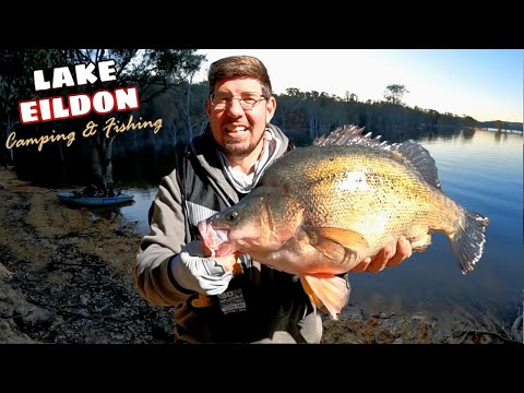 Видео: Кемпинг, рыбалка и каякинг на озере Эйлдон!!
