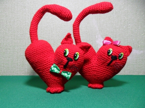 Видео: Валентинка Сердце-Кот крючком. Подробный МК. Часть1.