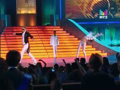 Видео: Митя Фомин - Огни большого города ("Выпускник 2011")