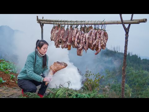 Видео: Копченая колбаса из цельного свинины! На год хватит