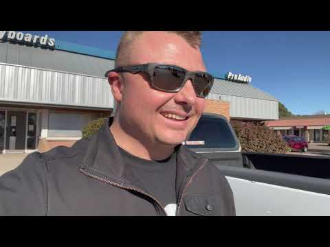 Видео: 'Черная Пятница' НЕ подкачала! Взял очень крутую гитару для розыгрыша!