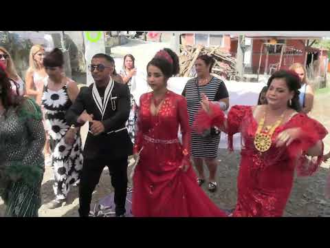 Видео: Годеж Сали и Анелия гр. Средец - първа част