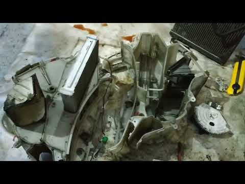 Видео: RAV4 ремонт печки/ Rav4 heater repair