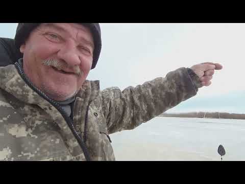 Видео: Заключительная  проверка  жерлиц  и  поставушек  по  льду  на  р Обь.