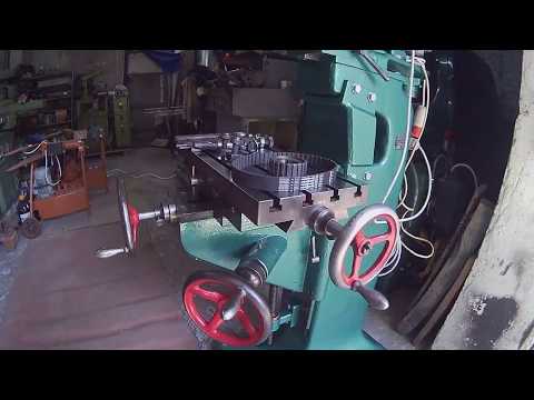 Видео: Обзор самодельного фрезерного станка