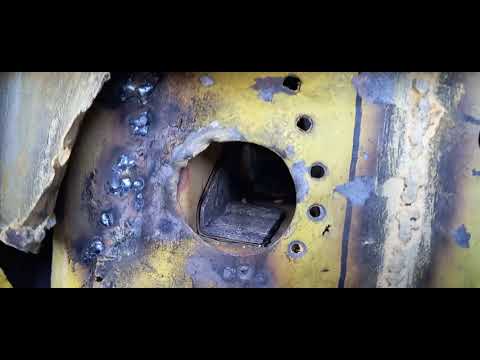 Видео: лонжерон багажника почти готов.
