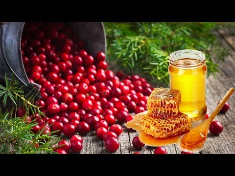 Видео: Клюковка! Самогон с мёдом и клюквой!