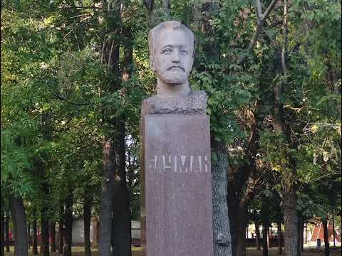 Видео: Осень в Саду Баумана