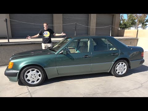 Видео: Mercedes-Benz 500E - это самый первый седан Porsche