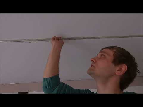 Видео: Как установить поликарбонат на световую линию в натяжном потолке  Исправление косяка за монтажниками