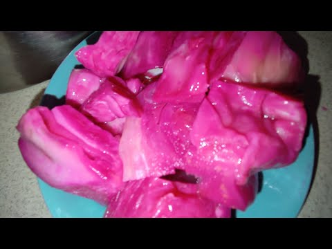 Видео: Маринованная капуста со свёклой!!! #маринованнаякапуста