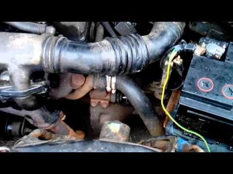 Видео: Как удалить течь системы охлаждения авто с помощью "холодной сварки".