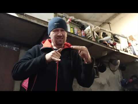 Видео: Mercedes-Benz W123 300D OM617 Проблема с прокладкой 2 часть (глухих)