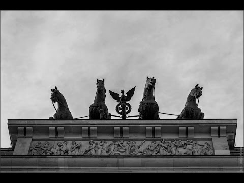 Видео: Хельга Восточный Ветер и группа Ветры Времен - Ночной Берлин