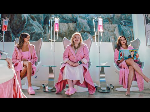 Видео: Әйелдер қартаюды тоқтату үшін өздеріне омар ферменттерін егеді — оның нашар әсерін білмей