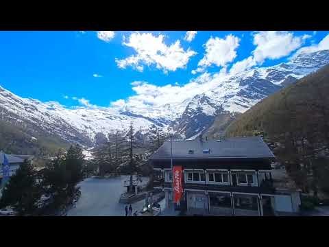 Видео: Saas-Fee, Biel 1833m. Один из известнейших швейцарских зимних курортов...