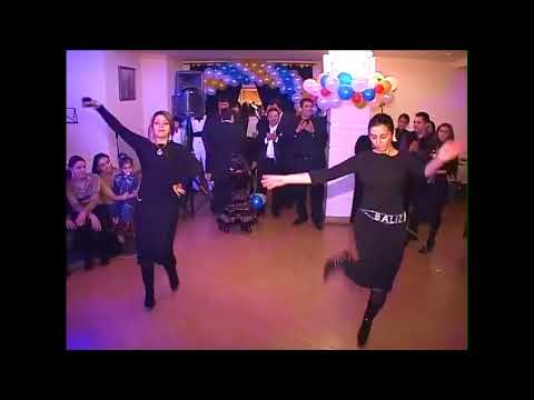 Видео: Gypsy--Москва. Цыганские дуэты пляшут.