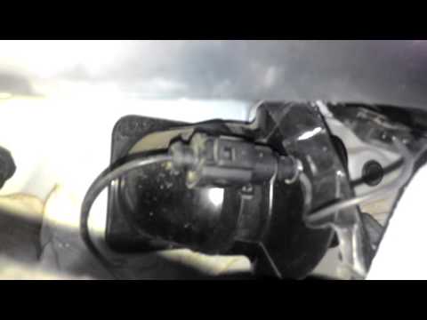 Видео: VW polo вода на коврике!