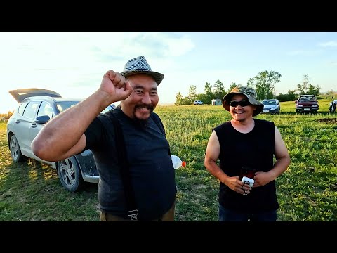 Видео: Ыhыах. За день до праздника. В гостях у Буэкке Неустроева