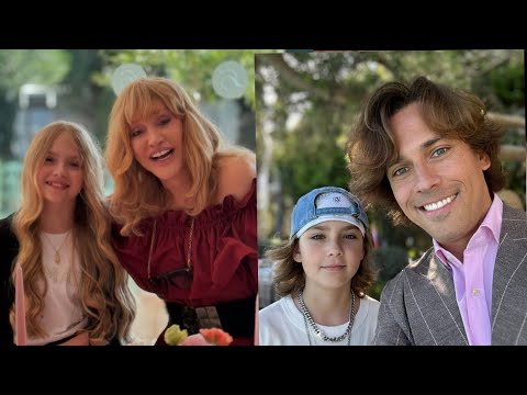 Видео: "верными остаются" 