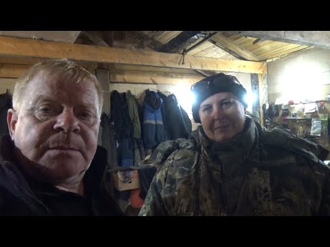 Видео: ПРИКЛЮЧЕНИЯ НЕ ТОЛЬКО В ТАЙГЕ, В ГАРАЖЕ ТОЖЕ НЕ ПЛОХО, МЕНЯЕМ ГЛУШИТЕЛЬ НА МОТОРЕ