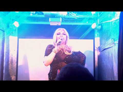 Видео: Рокси-Карамель в Помаде