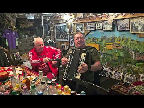 Видео: Жълта дюля,бело грозде