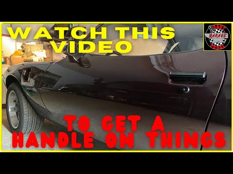 Видео: Установка дверных ручек и замков. Firebird Camaro 1970-х годов с кузовом F и многие другие маслка...