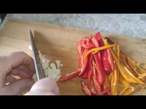 Видео: Салат из баклажанов.