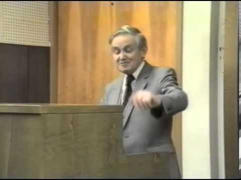 Видео: A.Ч.Козаржевский - Мастерство публичной речи (2/3)