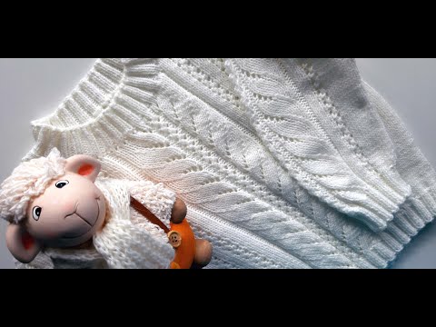 Видео: Детский джемпер с ажурным узором, связанный спицами. Children's knitted jumper.