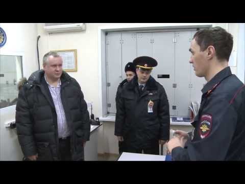 Видео: пьяный дебош на борту самолета  16.12.2013. Оперативное видео МВД